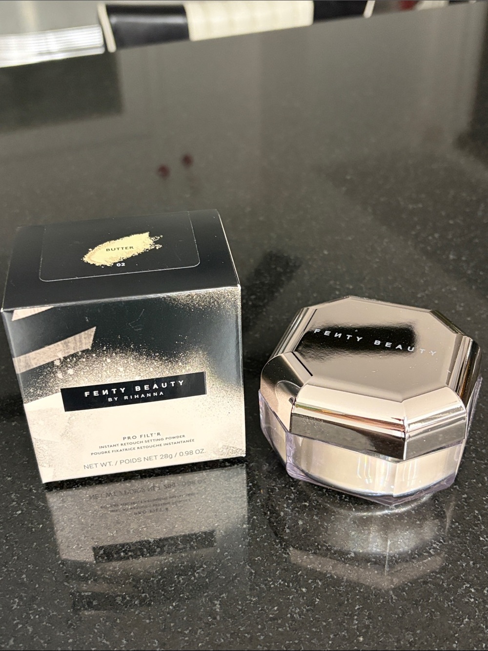 Fenty Beauty Pro Filt'r Instant Retouch Setting Powder — Butter